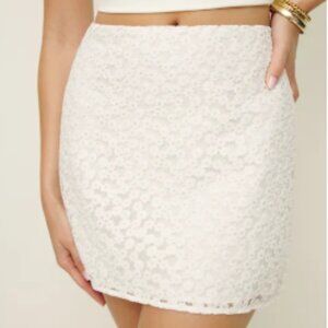Veranda Skirt - White Daisy